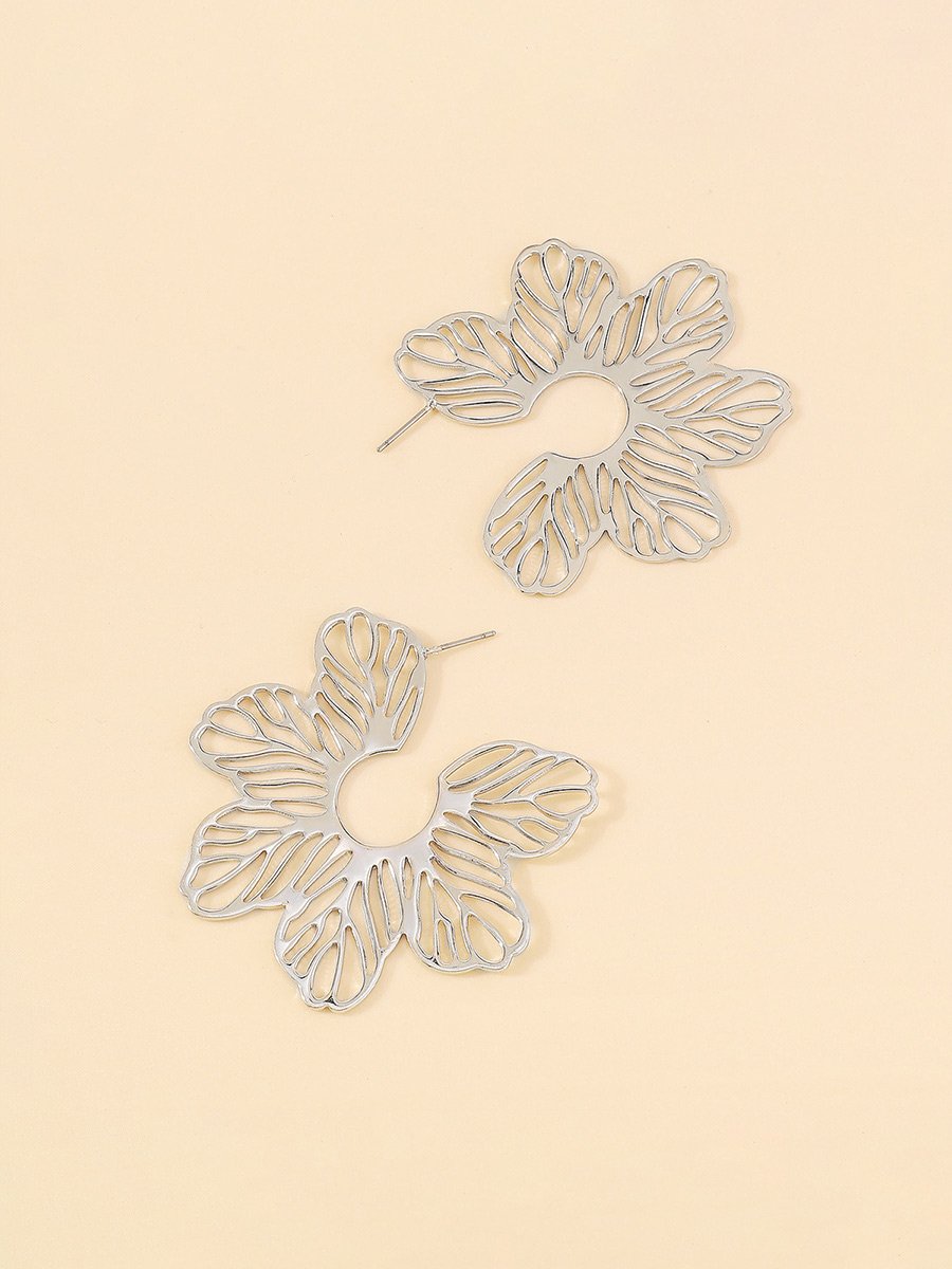 Women's Hollow Textured Flower Earrings