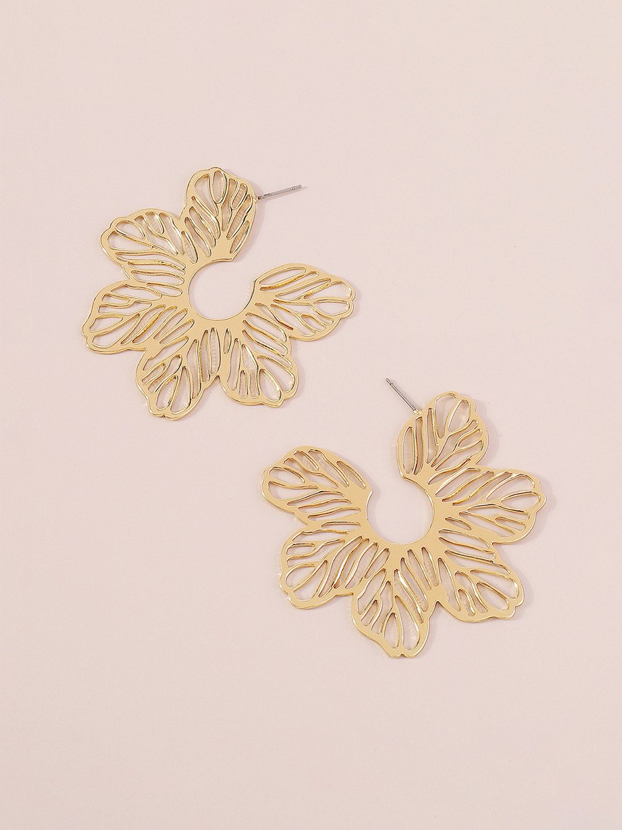 Women's Hollow Textured Flower Earrings