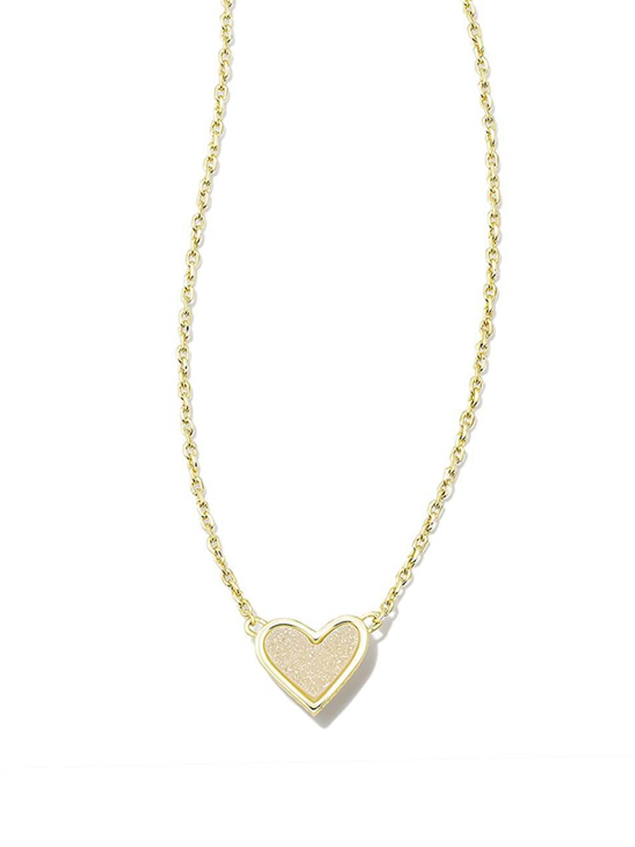 Adjustable Peach Heart Natural Stone Clavicle Chain