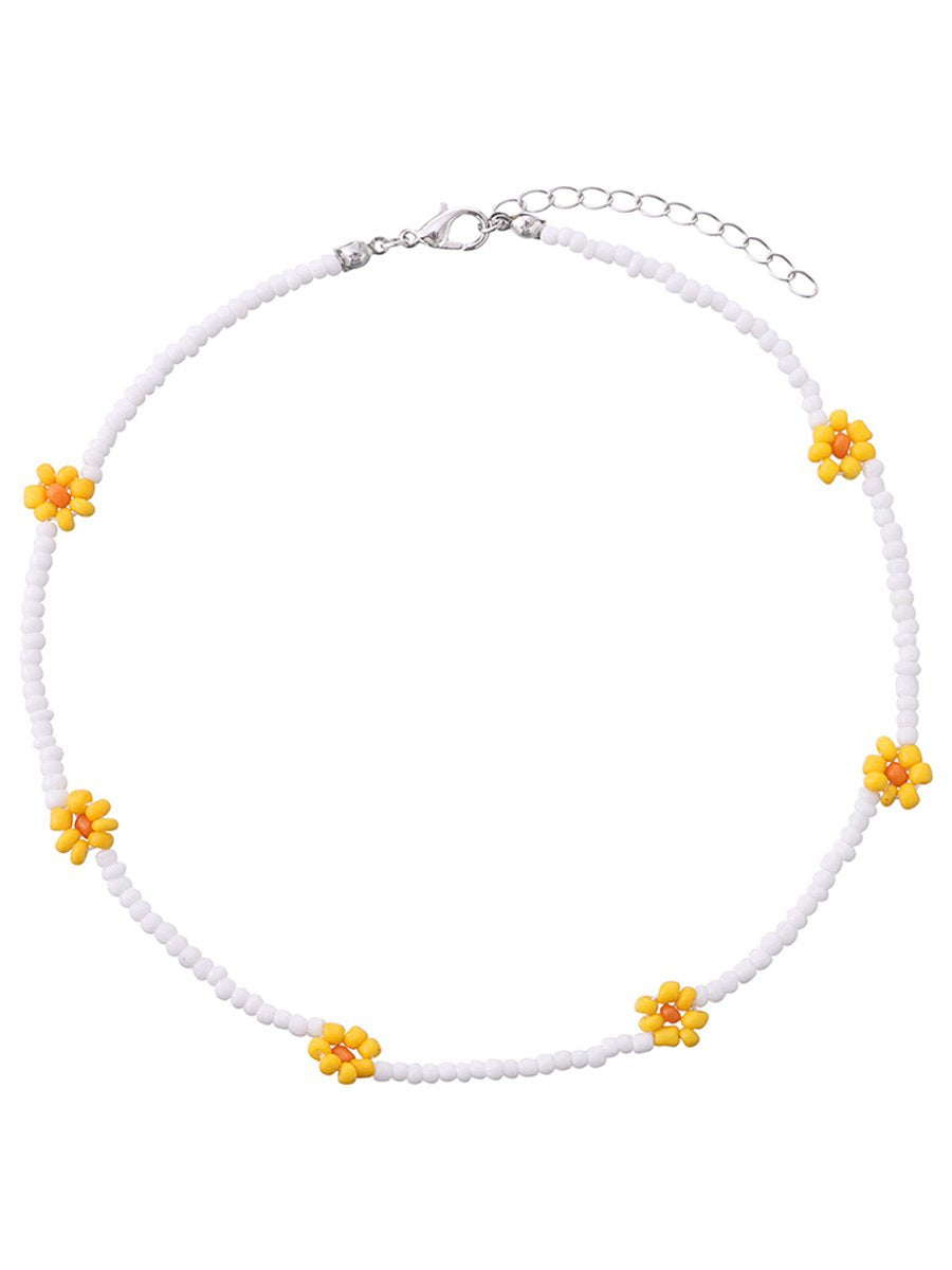 Fashionable And Trendy Adjustable Rice Bead Flower Necklace